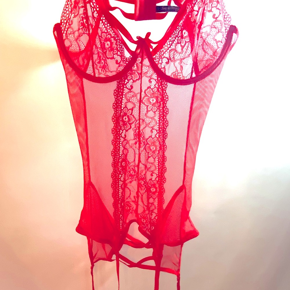 3/20* Seven Til Midnight Red Underwire Lingerie
